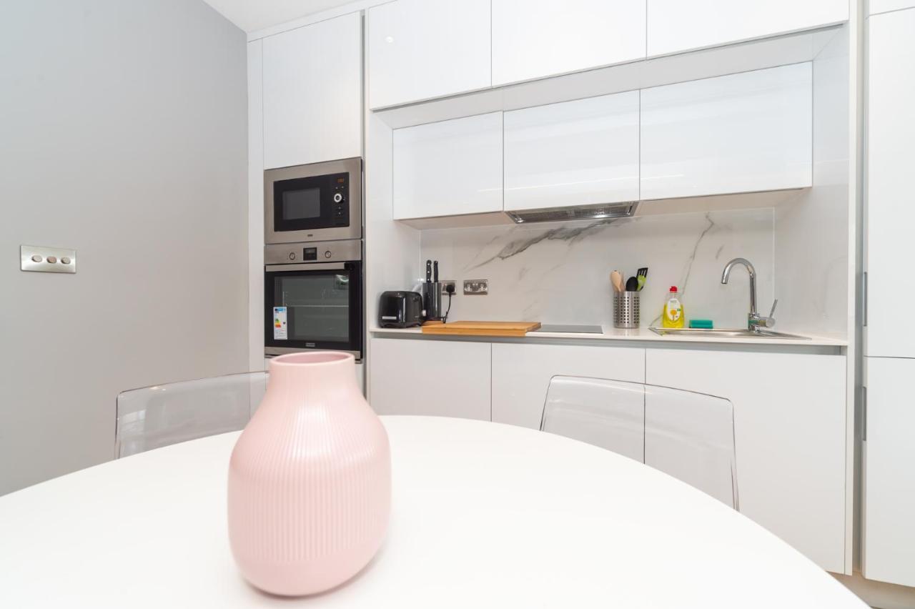 Stunning Hyde Park Apartments Лондон Екстериор снимка