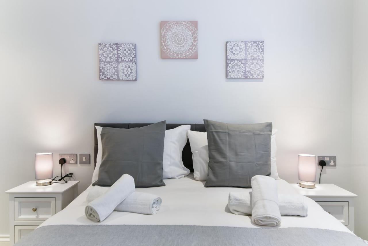 Stunning Hyde Park Apartments Лондон Екстериор снимка