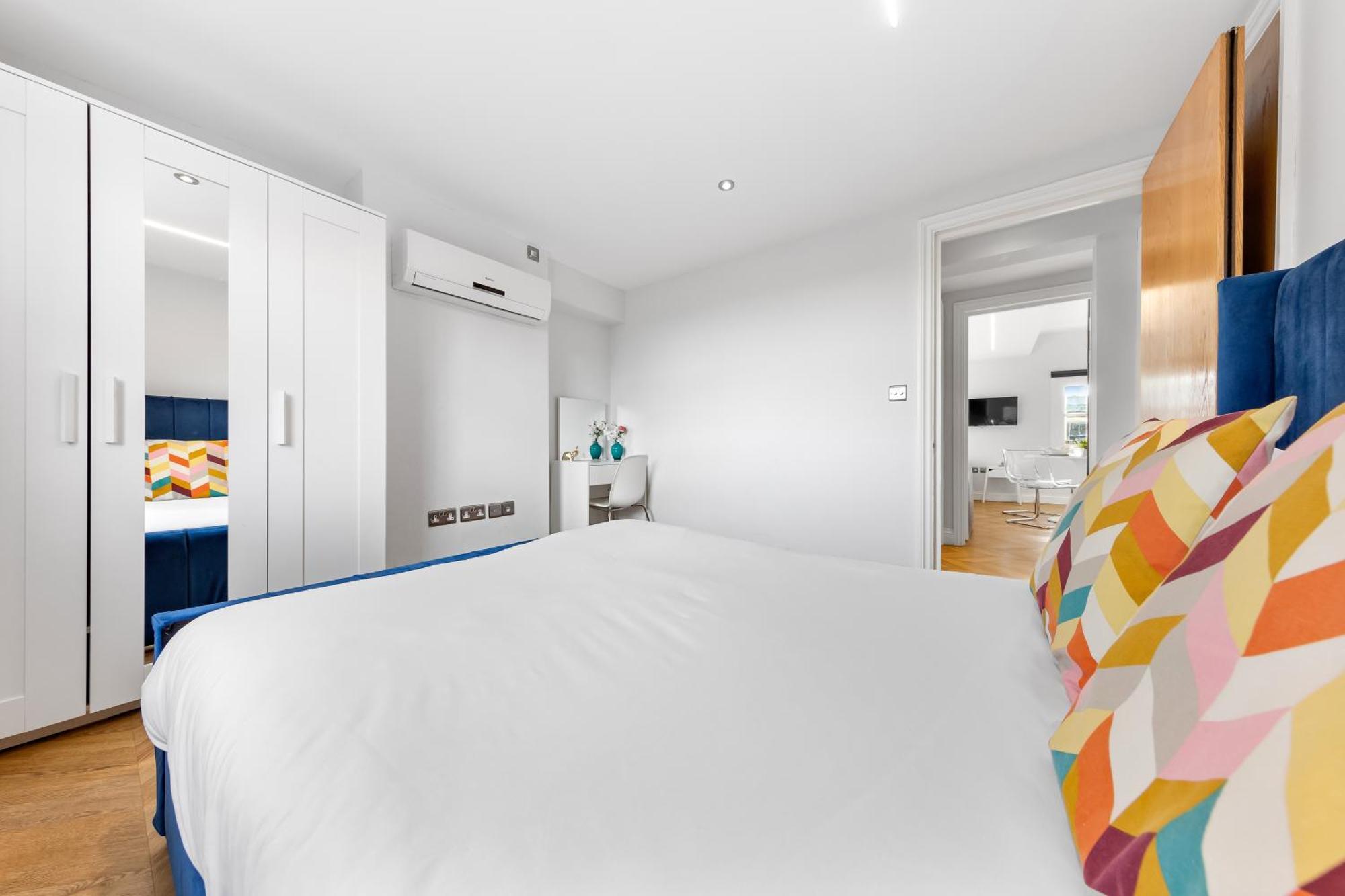 Stunning Hyde Park Apartments Лондон Екстериор снимка